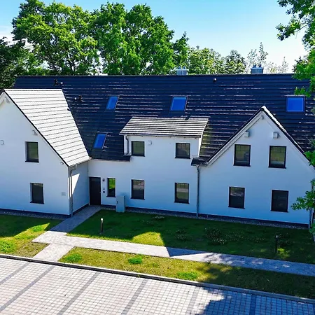 Rex Rugia Haus 17 04 * Lobbe